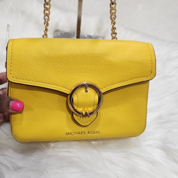 💛🔹️Michael Kors🔹️ Wanda crossbody Chain Bag Yellow Citrus - Picture 7 of 9